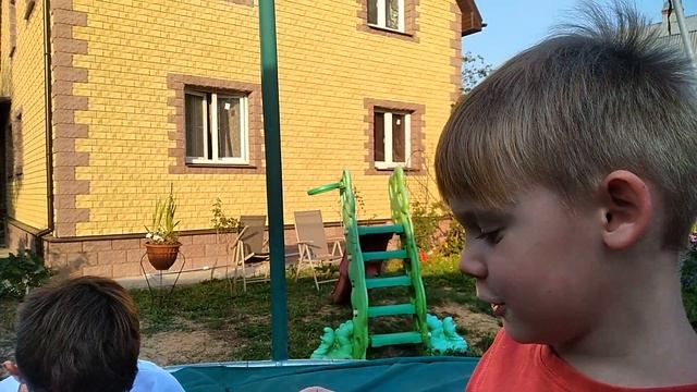 BeyBlade или BetBlade? Unboxing!! Кто победит?