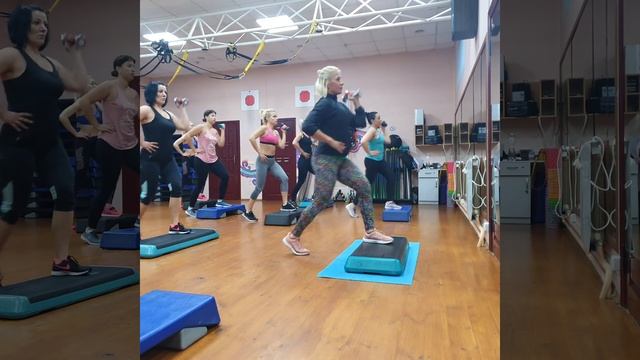 29.10./1. О.Ч. степ(с гантелями) смотреть онлайн