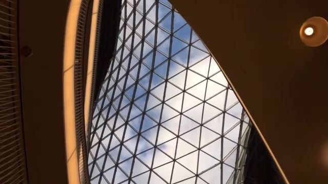 Frankfurt Zeil HD смотреть онлайн