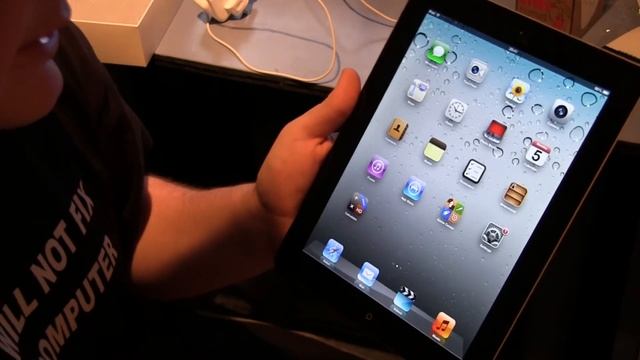 New iPad 4 with Retina Display Review смотреть онлайн