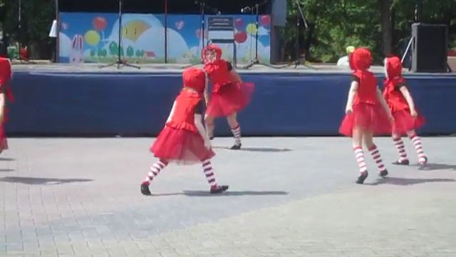 Детская хореография: Полечка смотреть онлайн