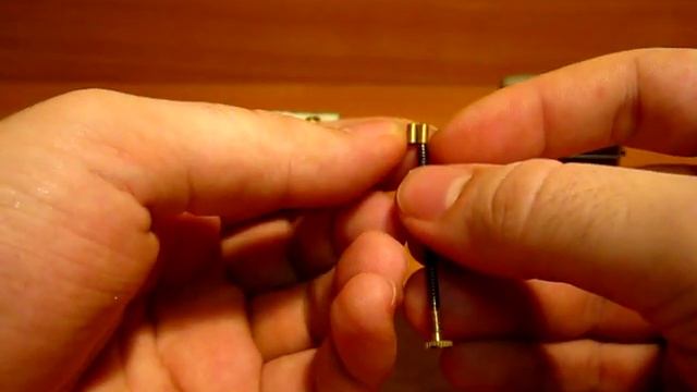 Zippo : замена кремня в бензиновой зажигалке смотреть онлайн