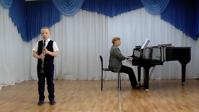 Гильмиянов Денис Б Тараканов Полька Дедушка (младшая группа) смотреть онлайн