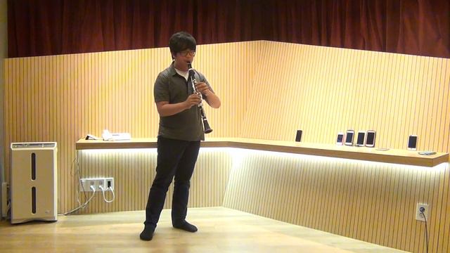 Louis Spohr Clarinet Concerto 2 in e flat major op.57 김리후(2013년 이화경향콩쿨 3등) смотреть онлайн