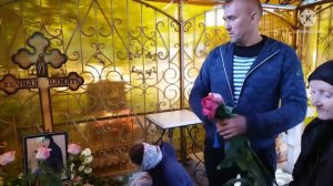 У могилки отрока Вячеслава. «Кто устоит и не примет, тот послужит Царю».