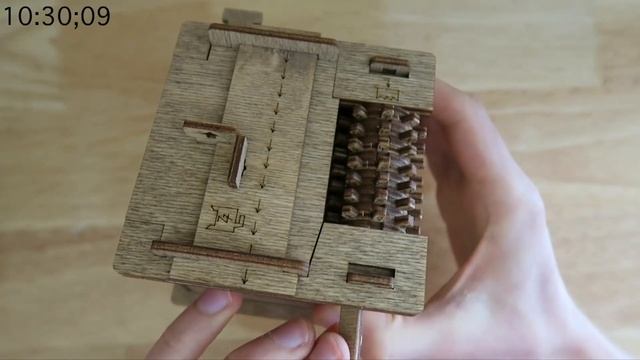 This puzzle box has a genius solution | Schrödinger's Cat Cluebox | SOLVED смотреть онлайн