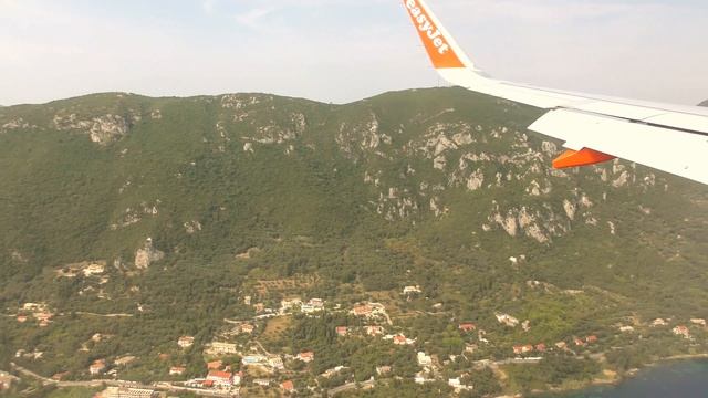 Corfu Landing - Landing at Corfu/Kerkyra Airport (4K) смотреть онлайн