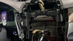 Toyota Camry V55 - Teyes CC3 + замена акустики