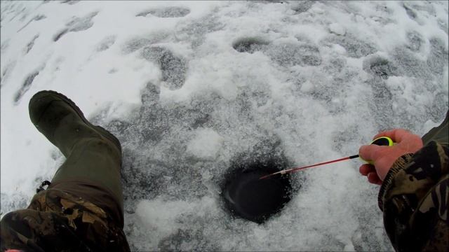 #Рыболовъ152#Рыбалка#на#городском#озере#ч2# смотреть онлайн