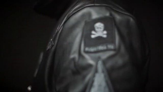 Куртка лётчиков американских ВВС Top Gun - Jolly Rogers чёрного цвета в Bison Store смотреть онлайн