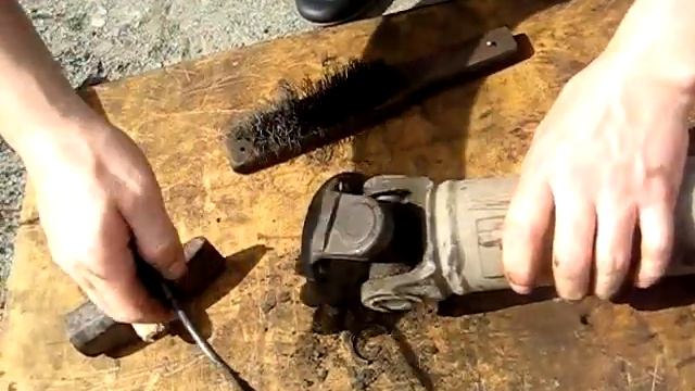 Замена крестовин кардана Газель 3302.Replacement of details the Gazelle 3302. смотреть онлайн