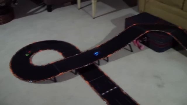 Anki Overdrive -- AI Battle-Racing Game смотреть онлайн