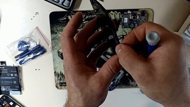 Asus Zenfone Max ZC550KL замена экрана своими руками. смотреть онлайн
