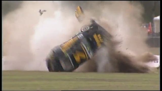 Carrera Cup - Cameron McLean Crash And Rollover - Queensland 2005