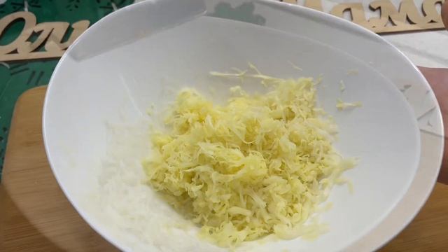 Салат из капусты, как в советской столовой // ВКУСНО!!! смотреть онлайн