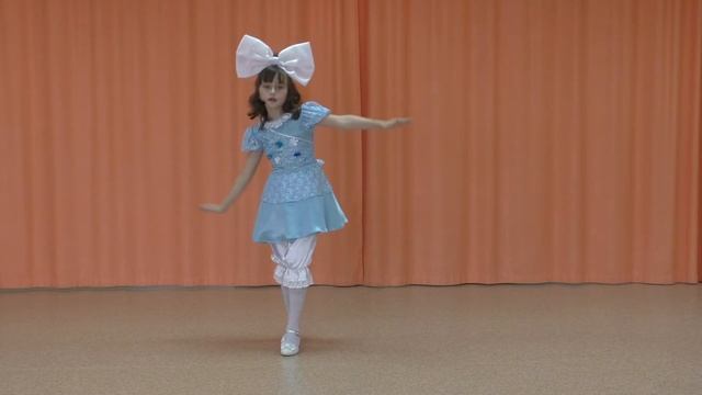 Сольный номер "Ожившая кукла" смотреть онлайн