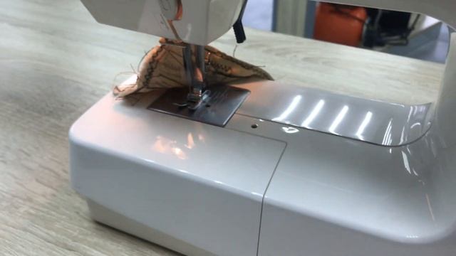 Швейная машина Janome смотреть онлайн
