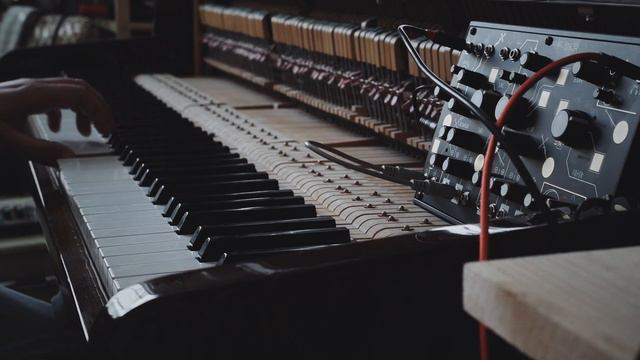 Piano and Make Noise Strega смотреть онлайн