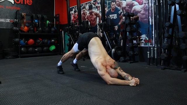 Планка на локтях + поза дельфина | Демонстрация смотреть онлайн