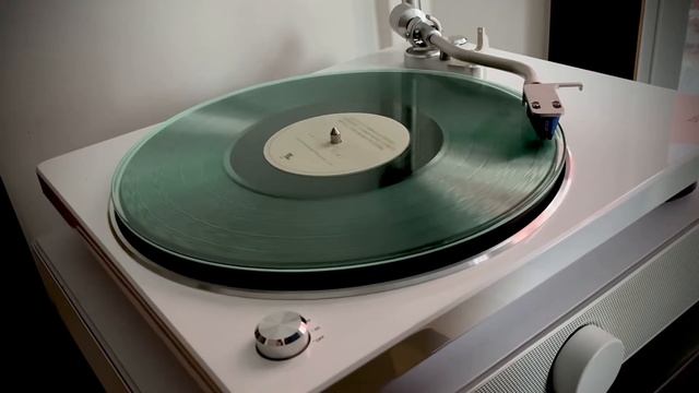 Leo Nocentelli “Thinking of the Day” on Denon DP400 w Ortofon Blue + Andover Spinbase смотреть онлайн