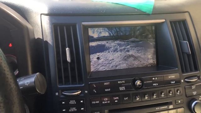 Камера переднего вида Infiniti FX35: парковка днем смотреть онлайн