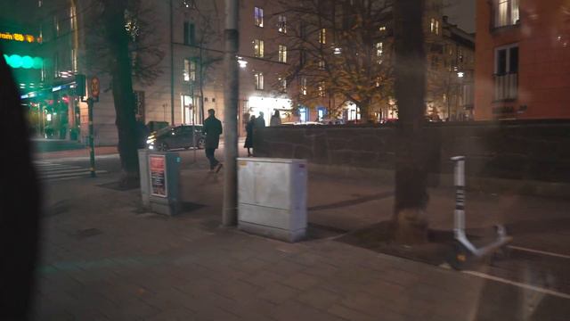 Sweden, Stockholm, bus 65 night ride from Nationalmuseum to Kristineberg смотреть онлайн