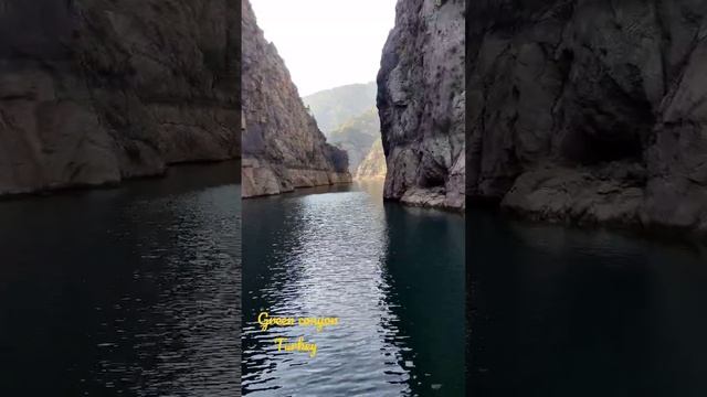 Горная река Манавгат в Турции. смотреть онлайн