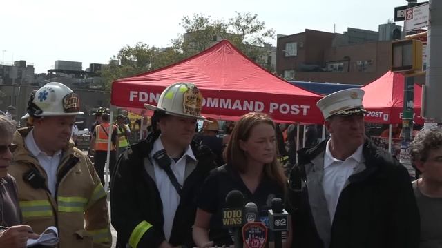 FDNY Commissioner Laura Kavanagh provides an update on two fires in Brooklyn смотреть онлайн