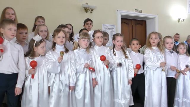 Христос воскрес, Ему осанна | Детский хор смотреть онлайн