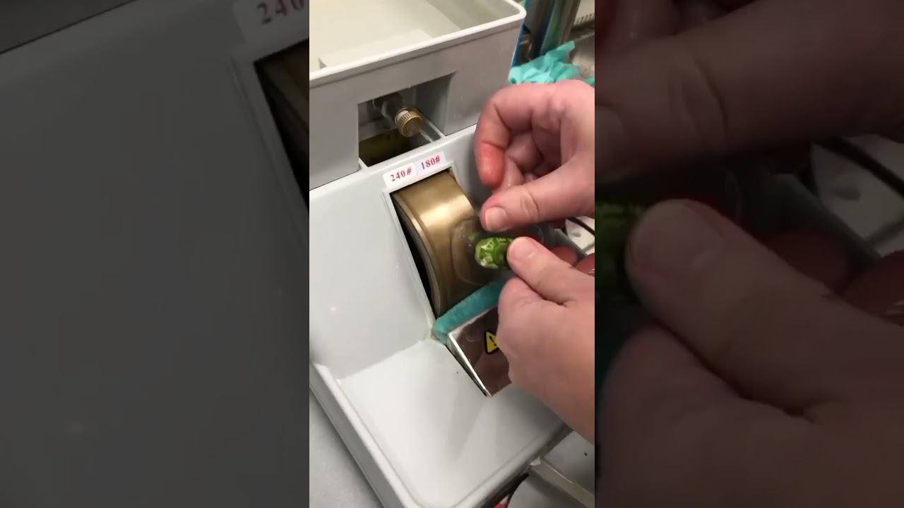 Изготовление очков за одну минуту #зрение #доктор#очки #оптика смотреть онлайн