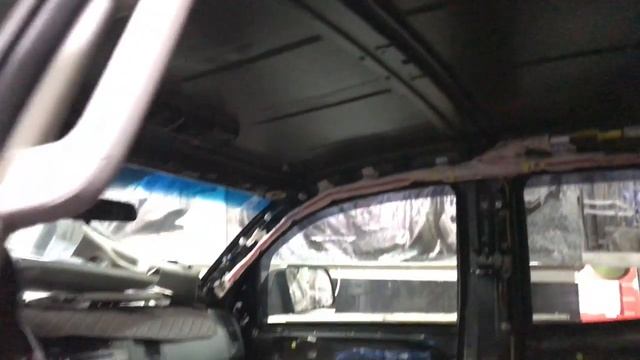 Вчера пригнал тундрачеллу (Toyota Tundra) на шумку, салон разобрали для осмотра заводской шумозащит смотреть онлайн