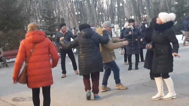Тебя я встретил в лучшие года!!!??Танцы в парке Горького!!!??Харьков 2022 смотреть онлайн