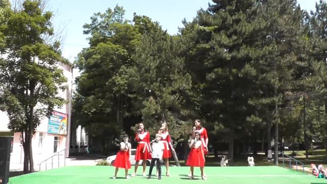 Вокально эстрадная студия "Гармония"\ Песня "Только вперед" смотреть онлайн