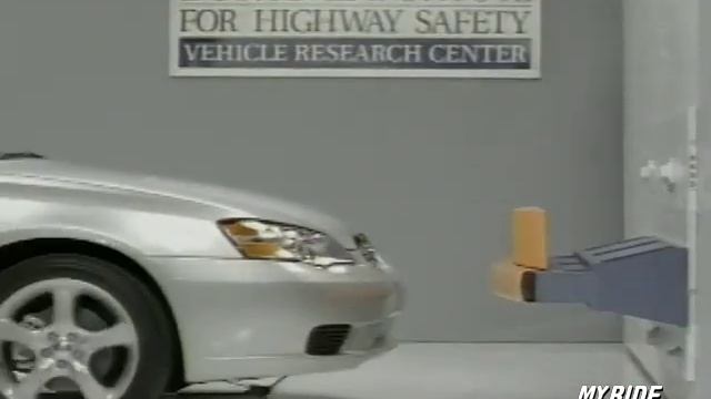 Bumper Crash Test: 2007 Subaru Legacy смотреть онлайн