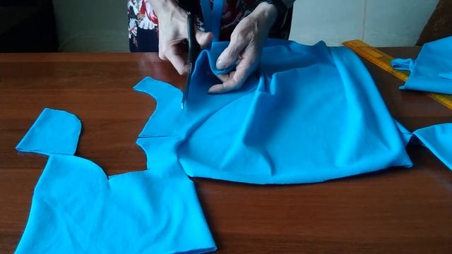 Выкраиваем обтачку для горловины смотреть онлайн
