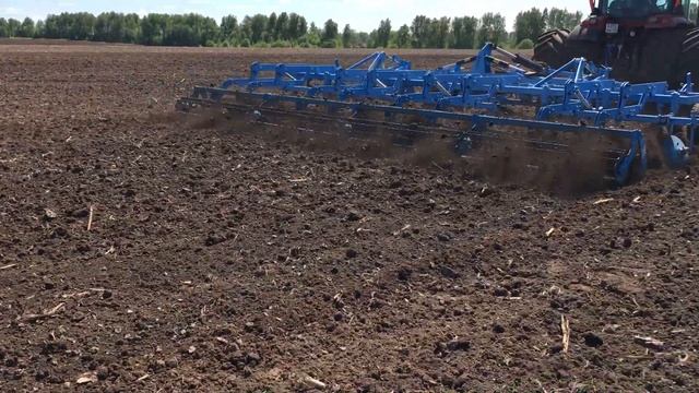 Демонстрация культиватора Lemken Gigant 10/800 Smaragd 9 в ООО СПК Малахово смотреть онлайн