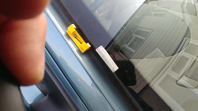 Volvo Windscreen/Windshield Trim clips A pillar - V70/S60/S80 P2 - HOW TO REPLACE смотреть онлайн