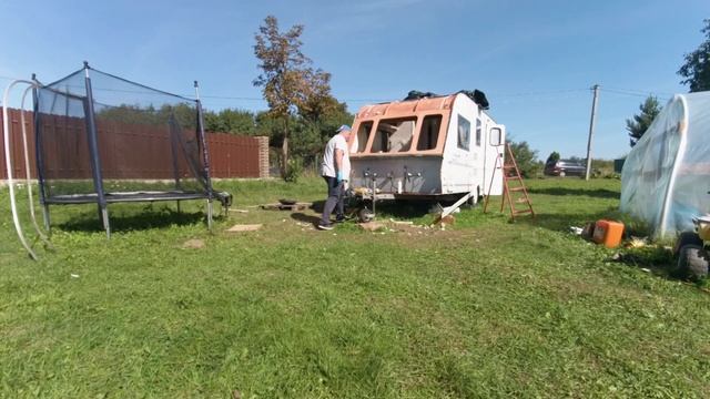 Ну а мы продолжаем увлекательный процесс по сборке каравана. Что из этого получится .Смотрим смотреть онлайн