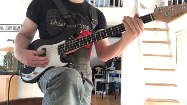 Warwick BC10, Harley Benton Shorty P-bass смотреть онлайн