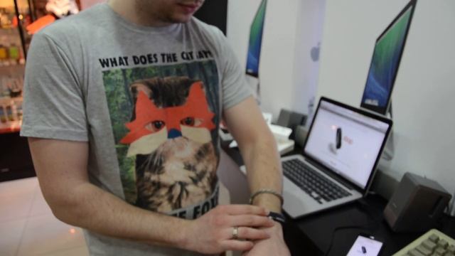 Спортивный браслет Polar loop и сравнение с Nike Fuelband смотреть онлайн