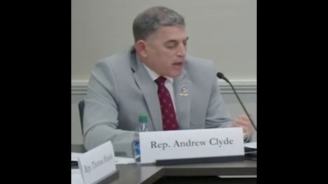 Experts React: Should We Have Forced the Covid Vaccine on Our Military? смотреть онлайн
