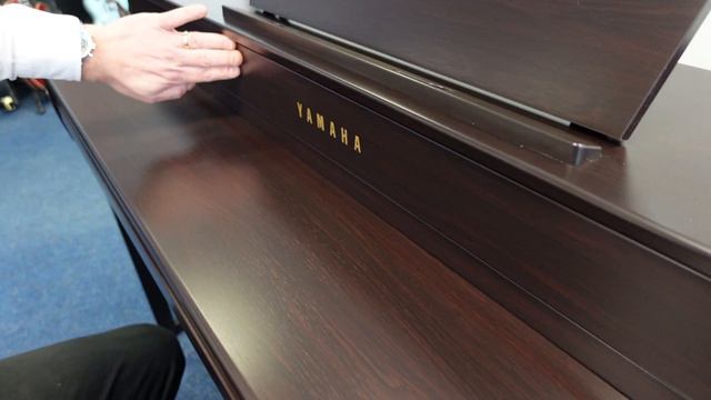 Yamaha CLP 735 Rosewood - A Beautiful Piece Of Furniture - Walk Around Video | Rimmers Music смотреть онлайн
