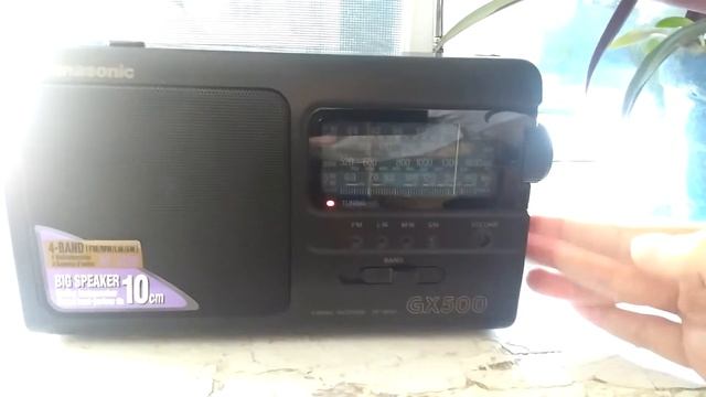 Радиоприемник Panasonic RF-3500 (GX500). Отличный прием на (SW) коротких волнах, утром в городе смотреть онлайн