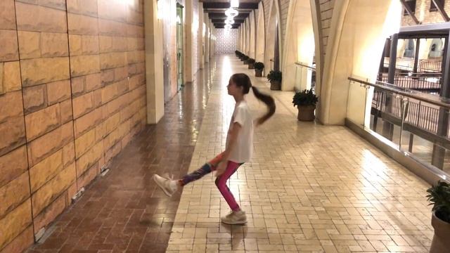 Warm-up Jumping Sandra Krutishka / Разминка с прыжками Сандра Крутишка смотреть онлайн
