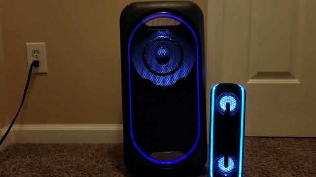 Sony XB60+XB41 Party Lights Test!! (Random flash off mode) смотреть онлайн