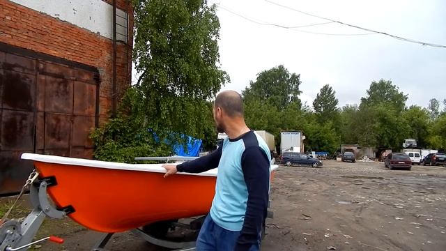 Лодка морковка!