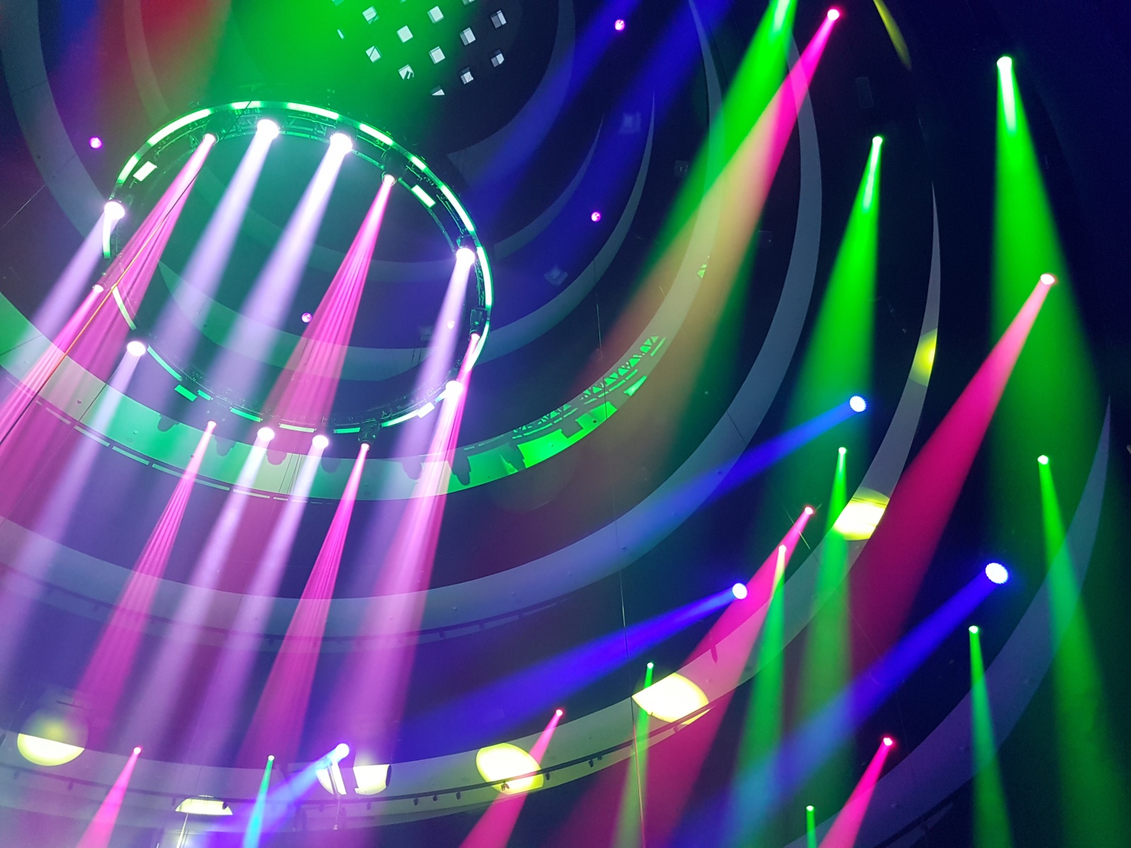 Деловой центр MATREХ (Матрёшка) в Сколково