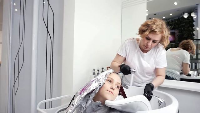 Креативное окрашивание Vibes смотреть онлайн