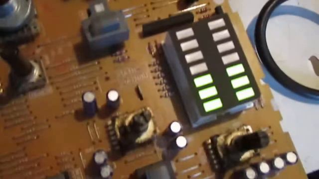 Conserto Mesa de Som Yamaha смотреть онлайн