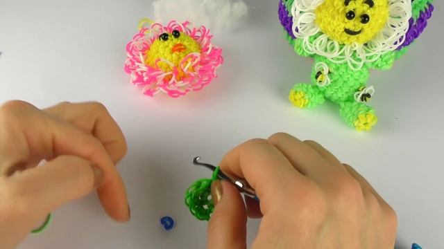 Цветочек "Бэбик" Лумигуруми из резинок Rainbow Loom смотреть онлайн